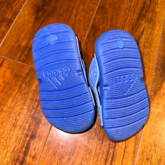 ADIDAS X DISNEY ALTASWIM FINDING NEMO SWIM SANDALS - Picture 5 of 11